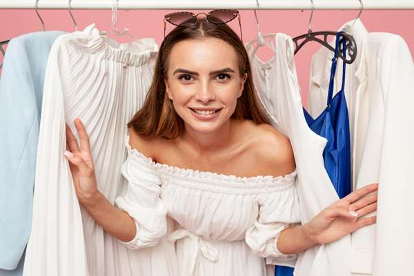 Skąd brać towar dla sklepu z odzieżą używaną?